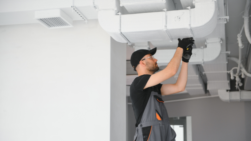 Liderroll apresenta metodologia inovadora para lançamento de dutos em terrenos inclinados durante audiência do projeto Subida da Serra, destaca Paulo Roberto Gomes Fernandes.