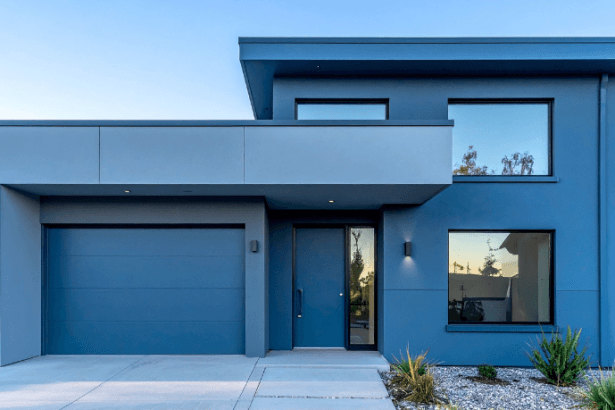 Valderci Malagosini Machado apresenta os painéis treliçados como solução eficiente para fachadas estruturais leves em obras de médio porte.